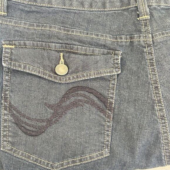 Lee Capri Jeans Lower on the Waist Blue Denim Flap Pocket Women's Size 16P - Picture 4 of 12